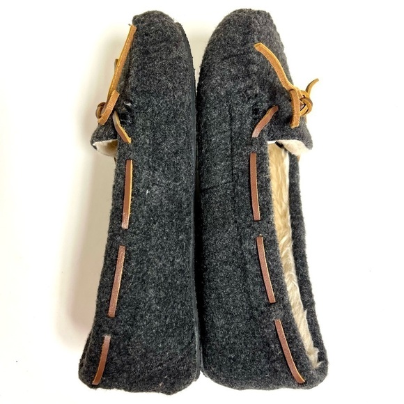 MINNETONKA WOMEN'S CALLY MOCCASINS gray fur lining size 9 - Picture 3 of 8
